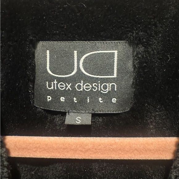 UTEX DESIGN Vintage 90s Faux Fur Lined Coat - Picture 2 of 12